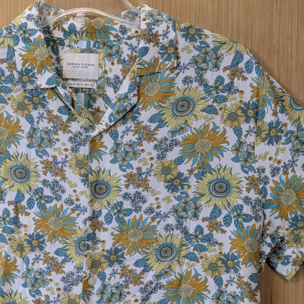 Denim & Flower Ricky Singh Mens Medium Floral Sunflower Viscose Camp Shirt Blue